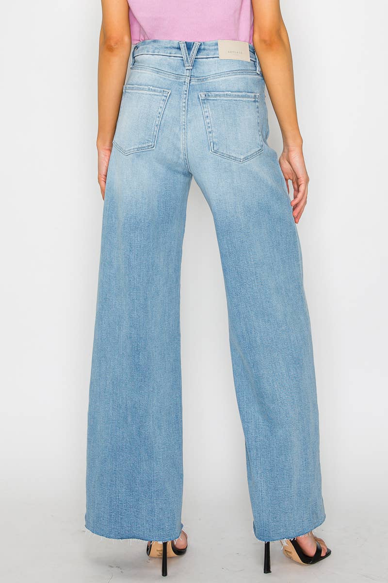 INSEAM TRANSFORM MID RISE WIDE LEG JEANS