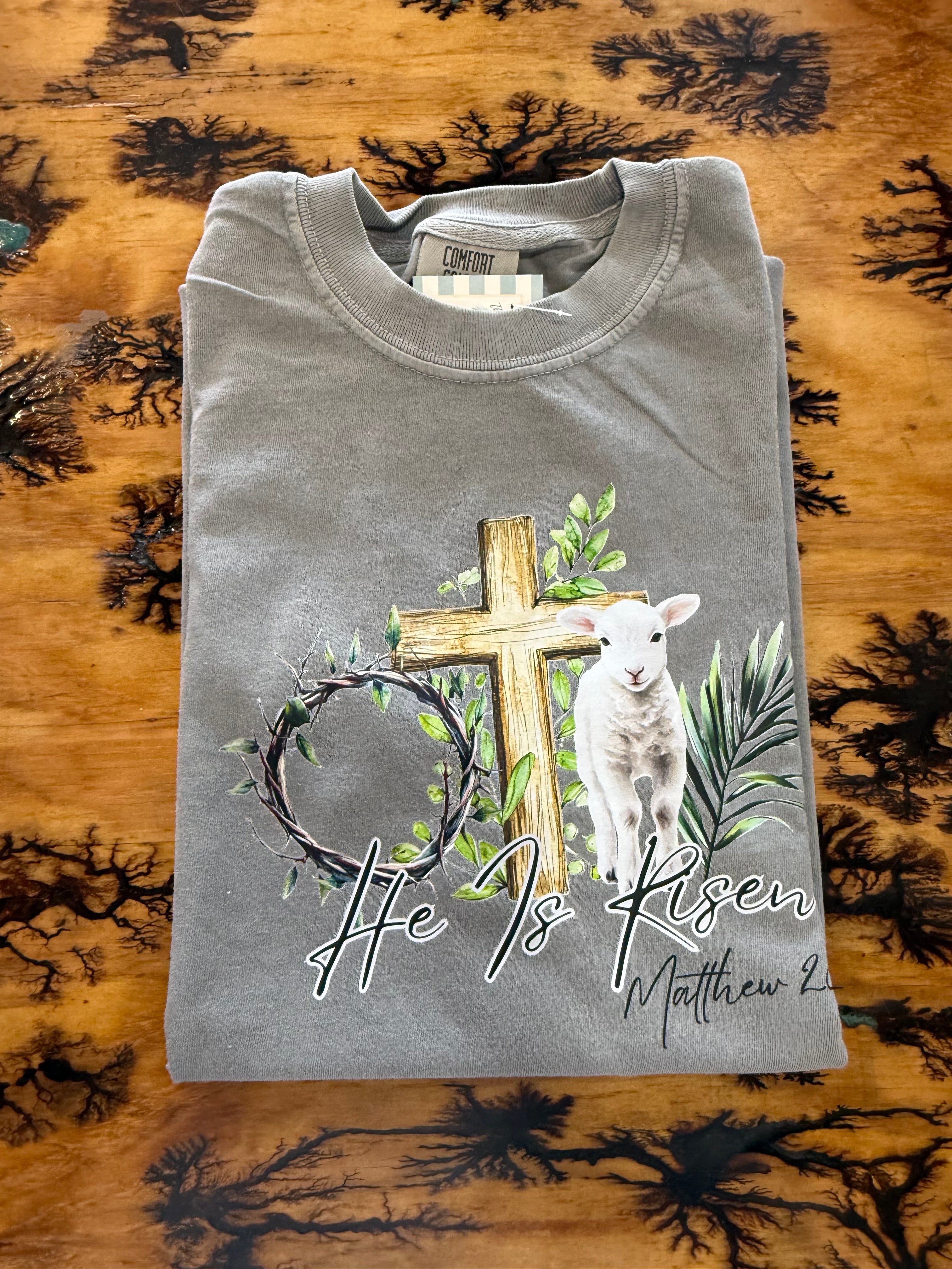 Lamb (he is risen) T-shirt