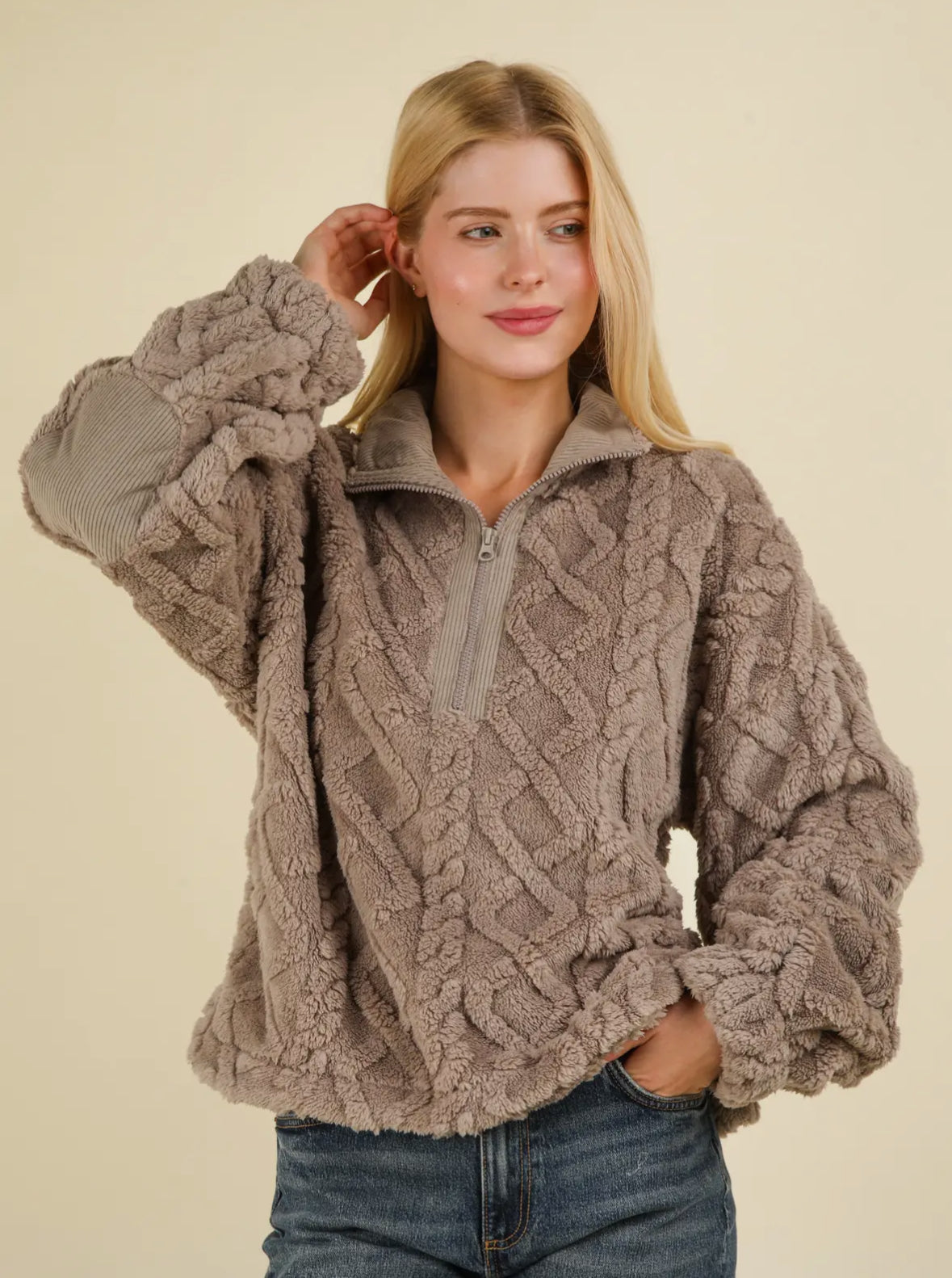 Fuzzy Fleece Cozy Cable Top