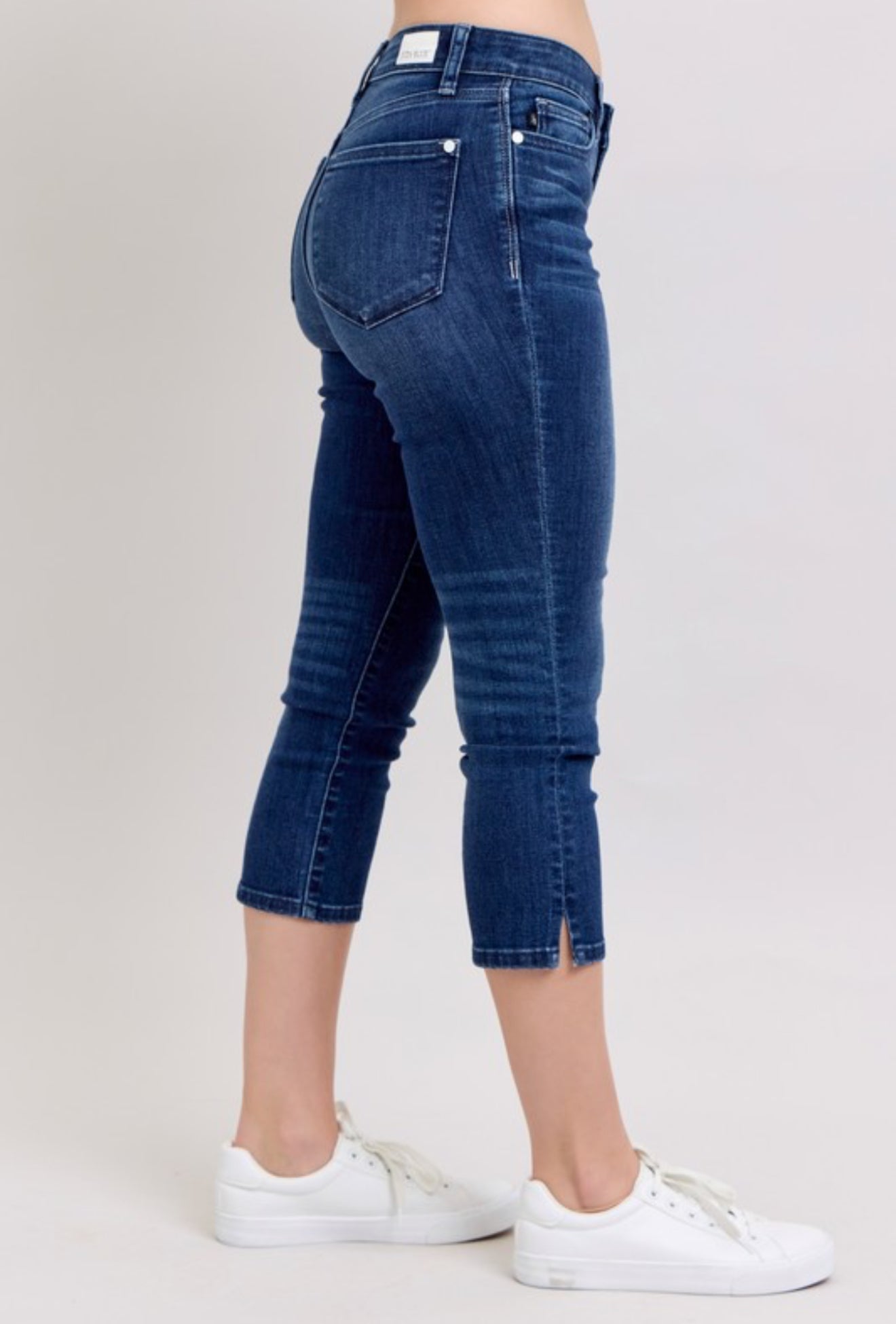 Judy Blue Side Slit Capri