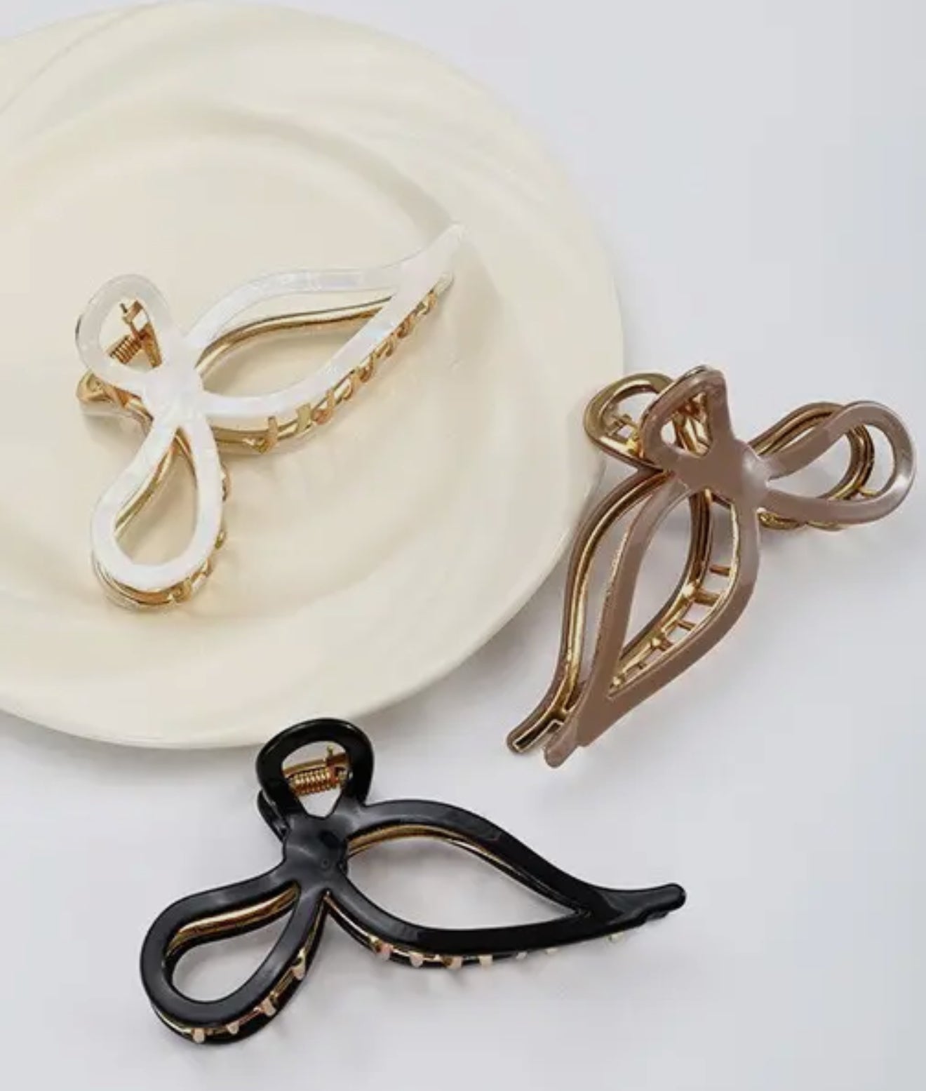 Jumbo Cellulose Casting Bow Hair Claw Clips