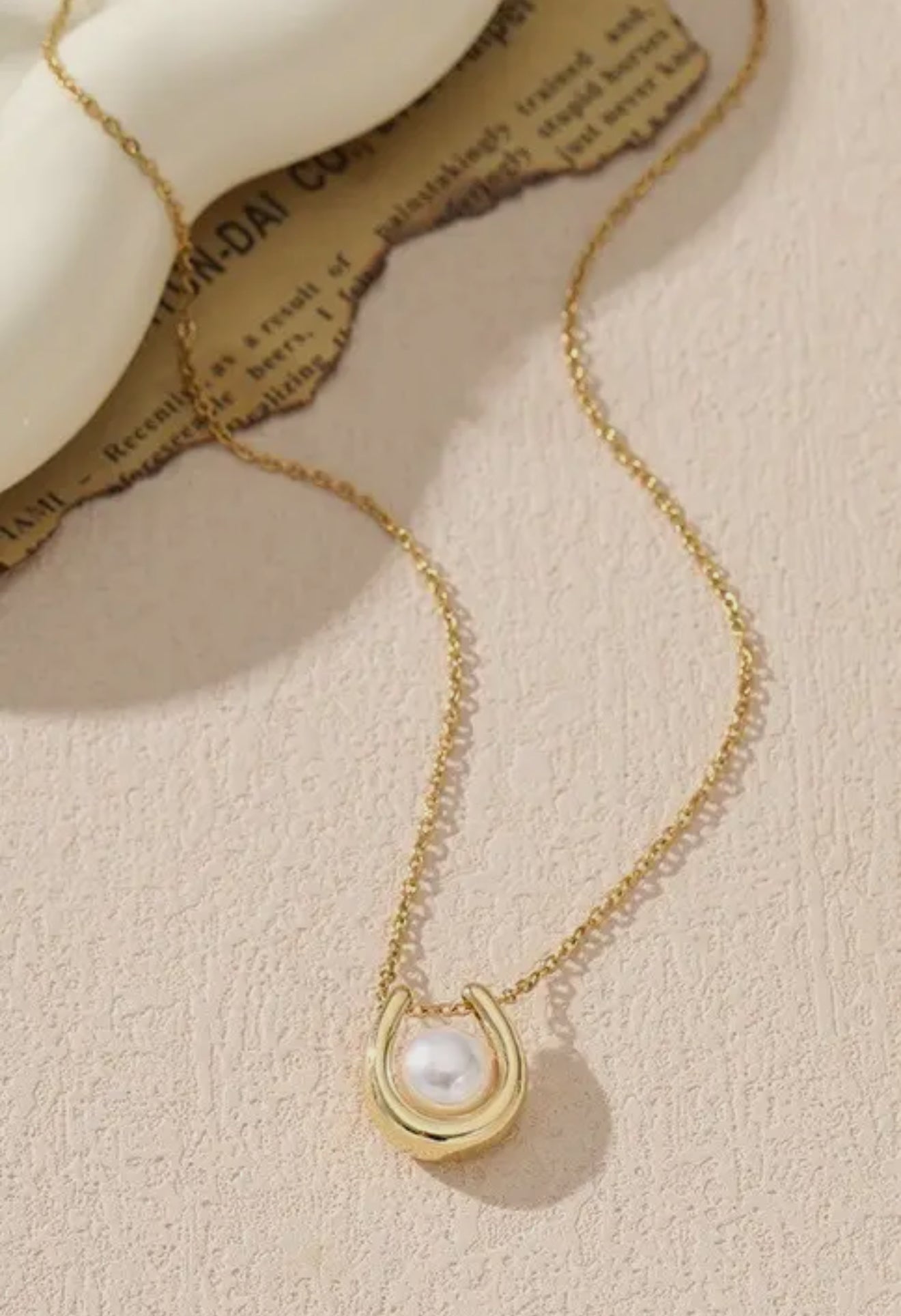 Titanium Steel Non-Tarnish Pearl U Necklace